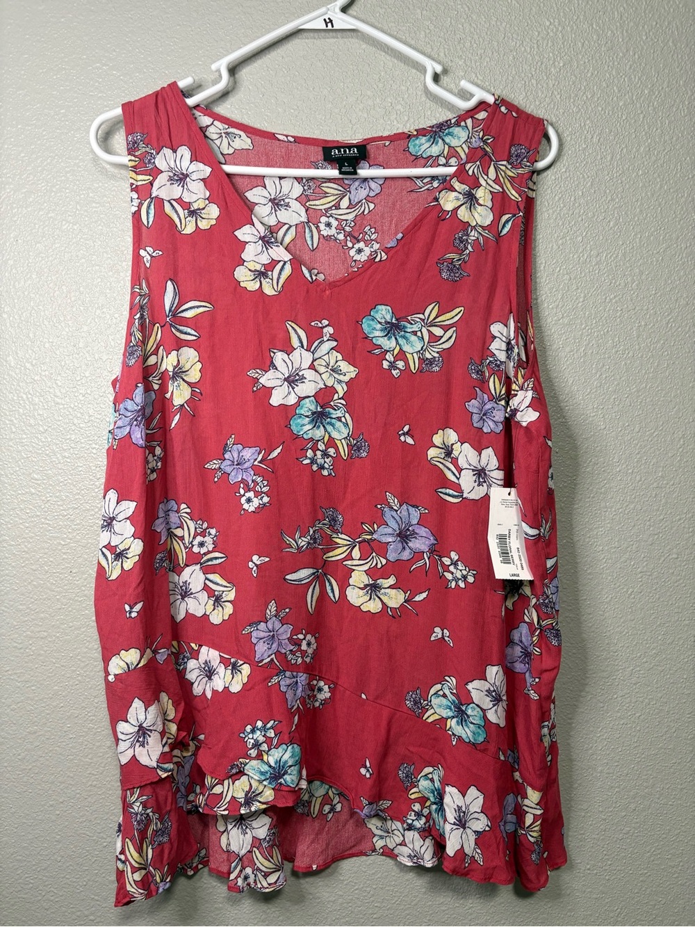 a.n.a Darby Floral Berry Sleeveless V-Neck High-Low Top Large NWT Rayon